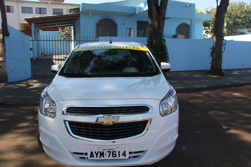 Prefeitura entrega carro e reforma de prédio ao Conselho Tutelar de Sarandi